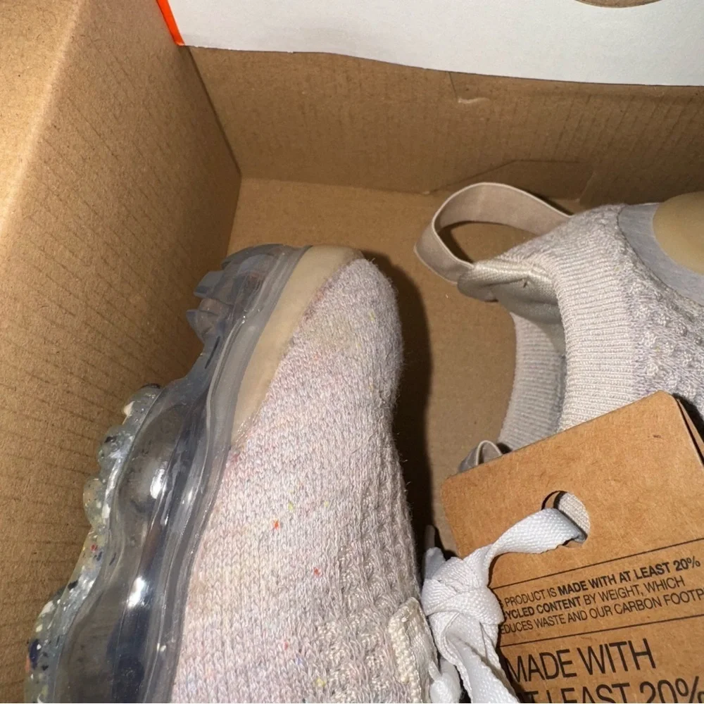 Size 8 Nike Air Vapormax 2021 FK Oatmeal Sneakers